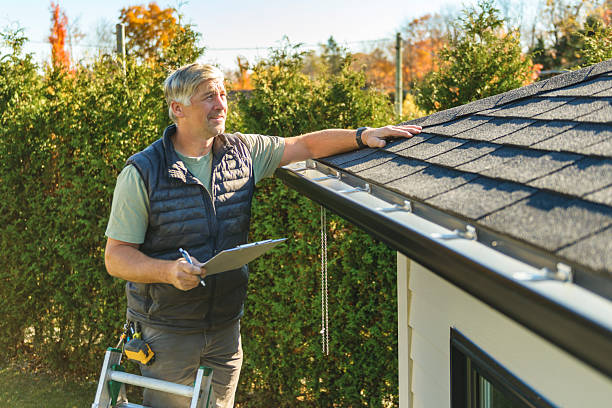 Professional Roofing technician working in Butte, MT